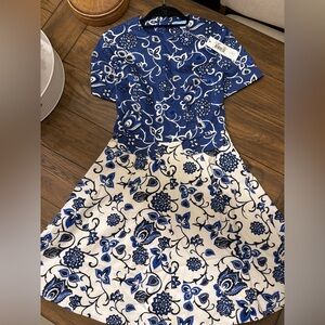 NWT Draper James Oak Hill Vine dress in blue with black and white floral print